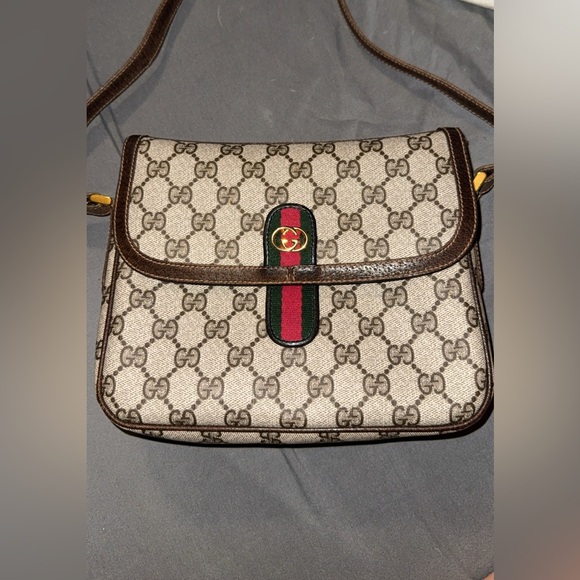 Gucci Handbags - Gucci Crossbody Bag
